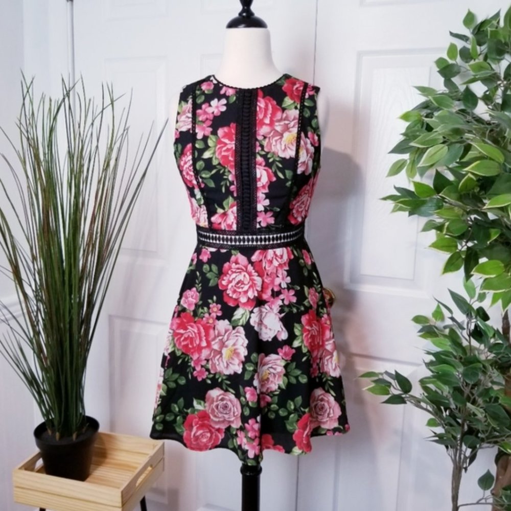 Juniors Floral Skater Dress XL Illusion Waist Black Red Pink Sleeveless Crewneck